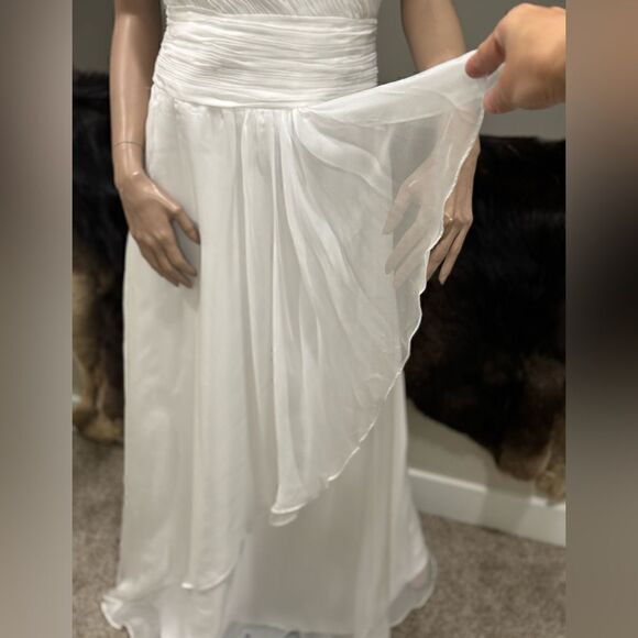 White Chiffon Sleeveless Party Dress/Bridesmaid Dress With Removable Straps - Picture 11 of 12